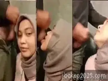 Cowoknya Minta Disepong Sebentar Saja Hijab Indo poster